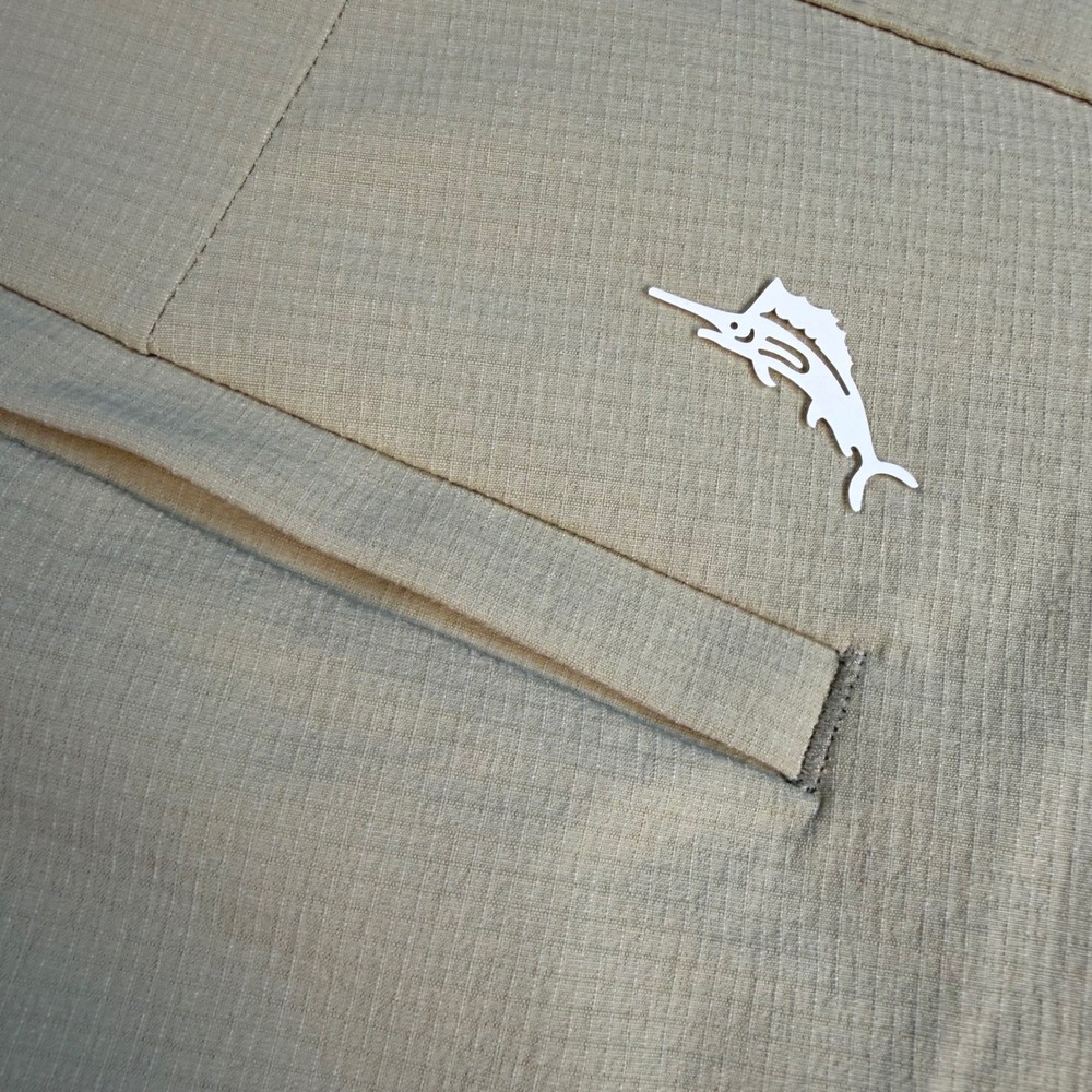 Tommy Bahama Chip Shot Shorts Mens 42 Tan Golf Performance 8 Inseam EUC
